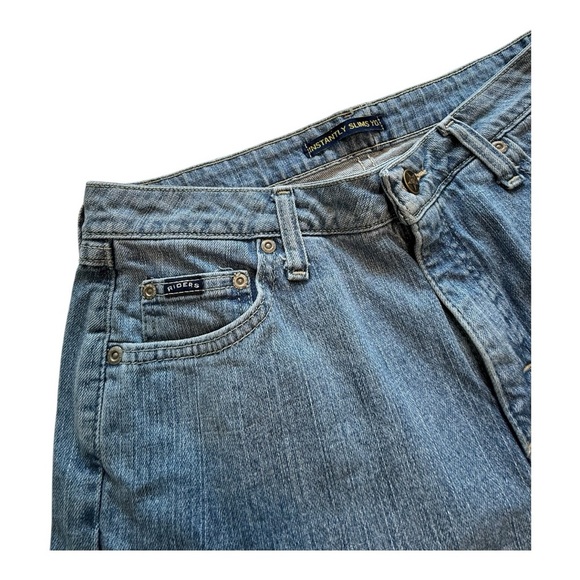 Lee Riders Women’s Light Wash Jean Shorts - Size 10 - Picture 3 of 11